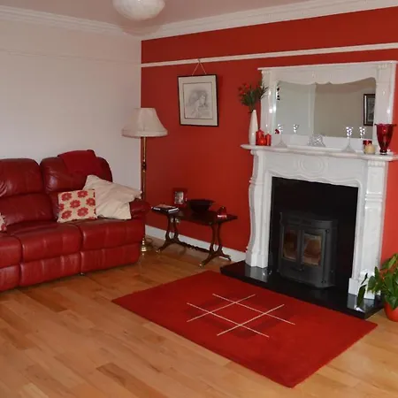 Barr's 3* Moville
