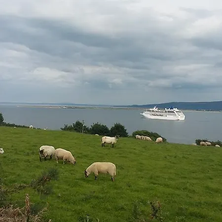 Barr'S Accommodation Moville
